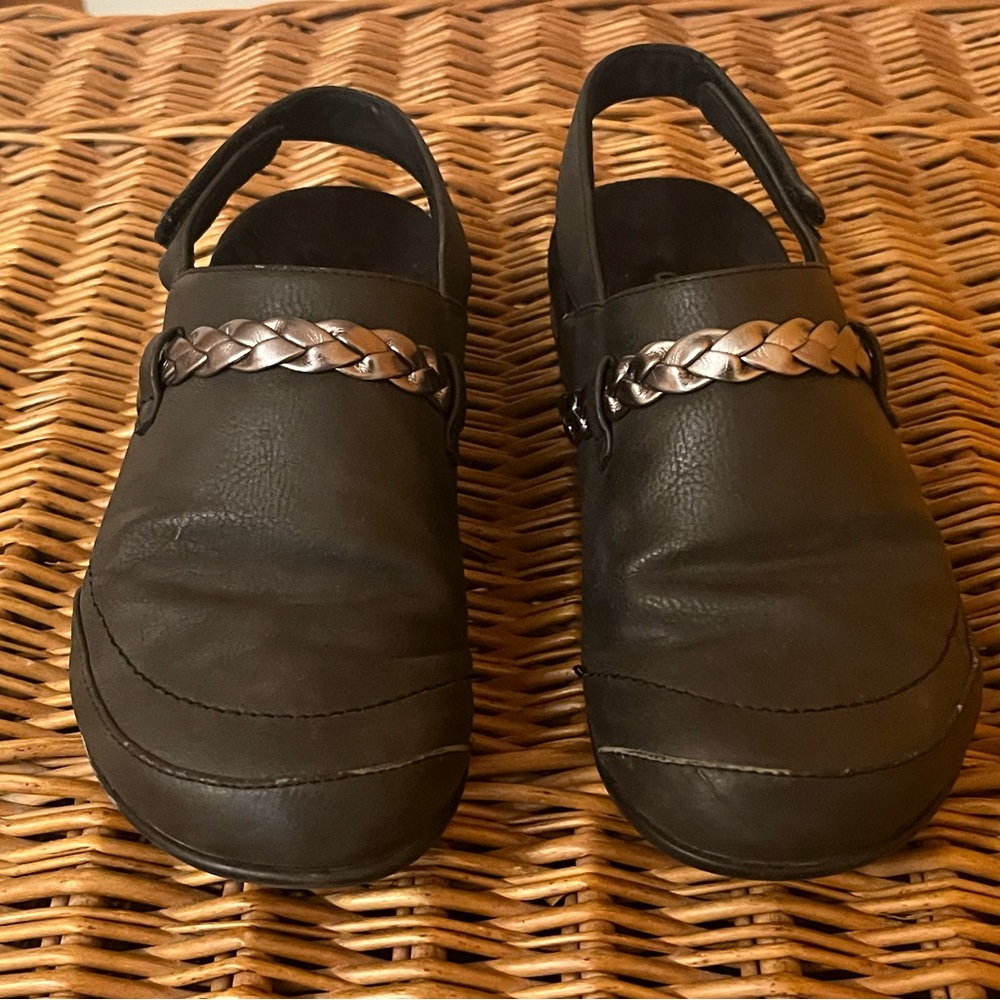 Orthaheel Black Flats